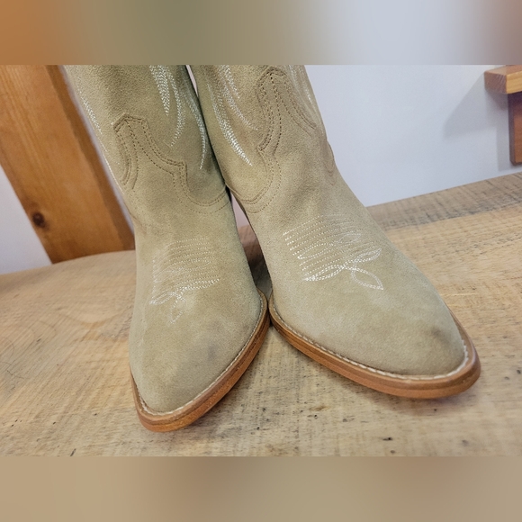 Idyllwind Women's Charmed Life Western Boots - Round Toe 8 Wide Calf - Picture 4 of 8